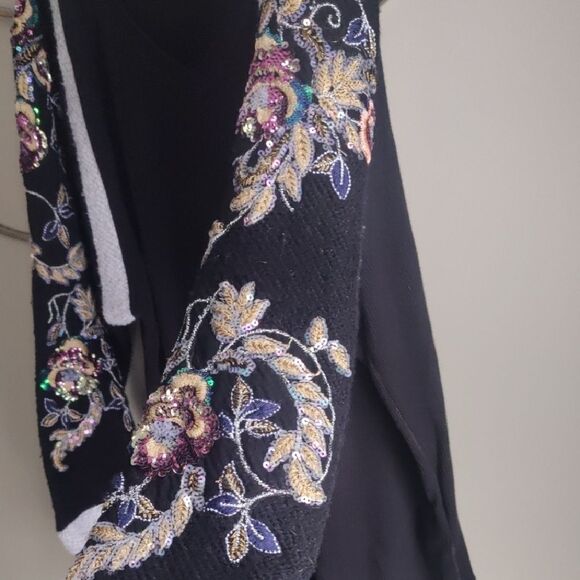 Free People Black V-Neck Sweater with Sequin Floral Embroidery - Picture 4 of 9